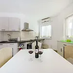 Tanja *